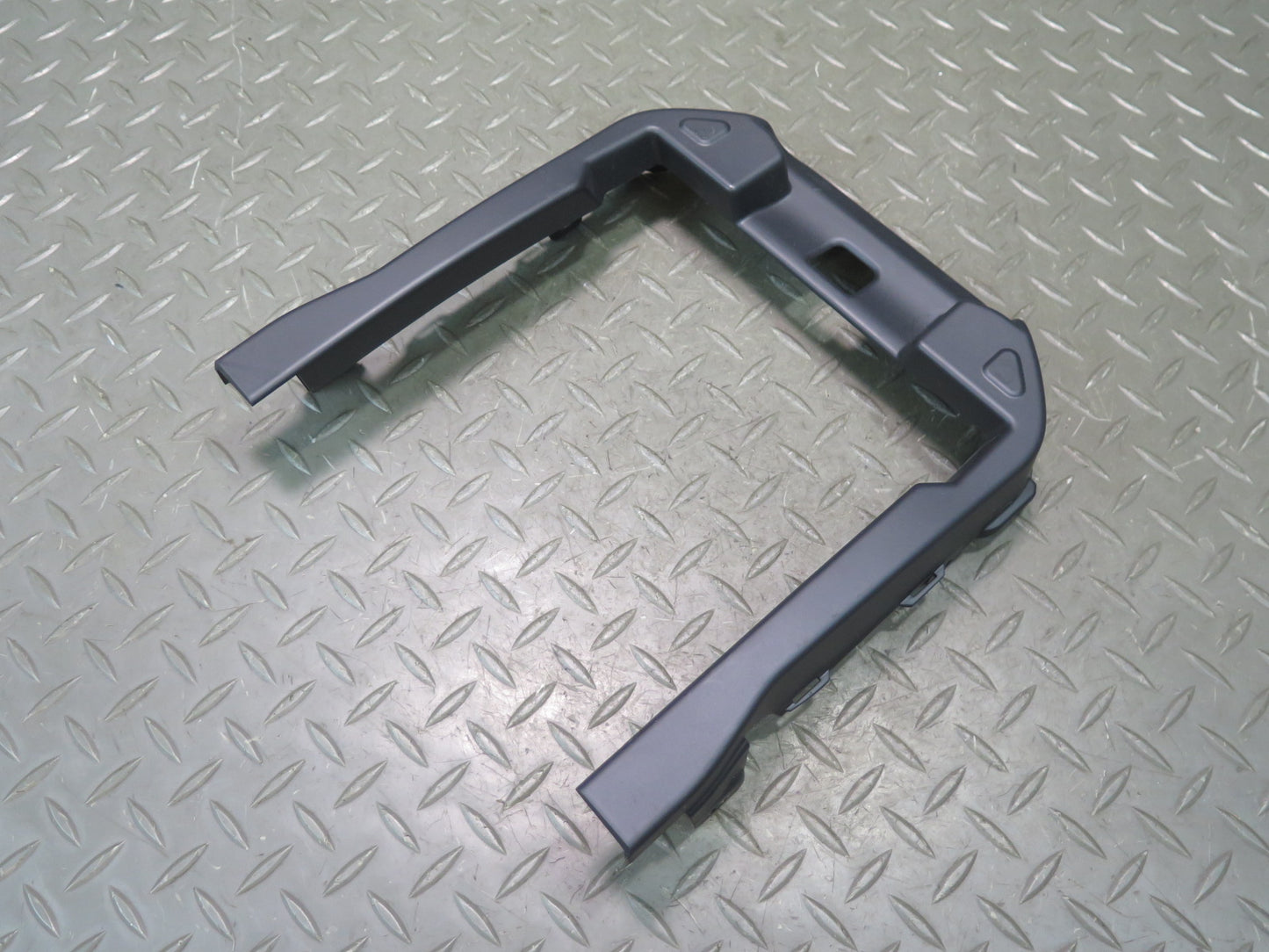 2014-2022 Range Rover Sport L494 Center Console Armrest Lid Frame Trim Bracket