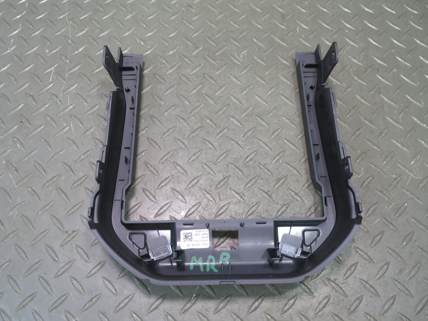 2014-2022 Range Rover Sport L494 Center Console Armrest Lid Frame Trim Bracket