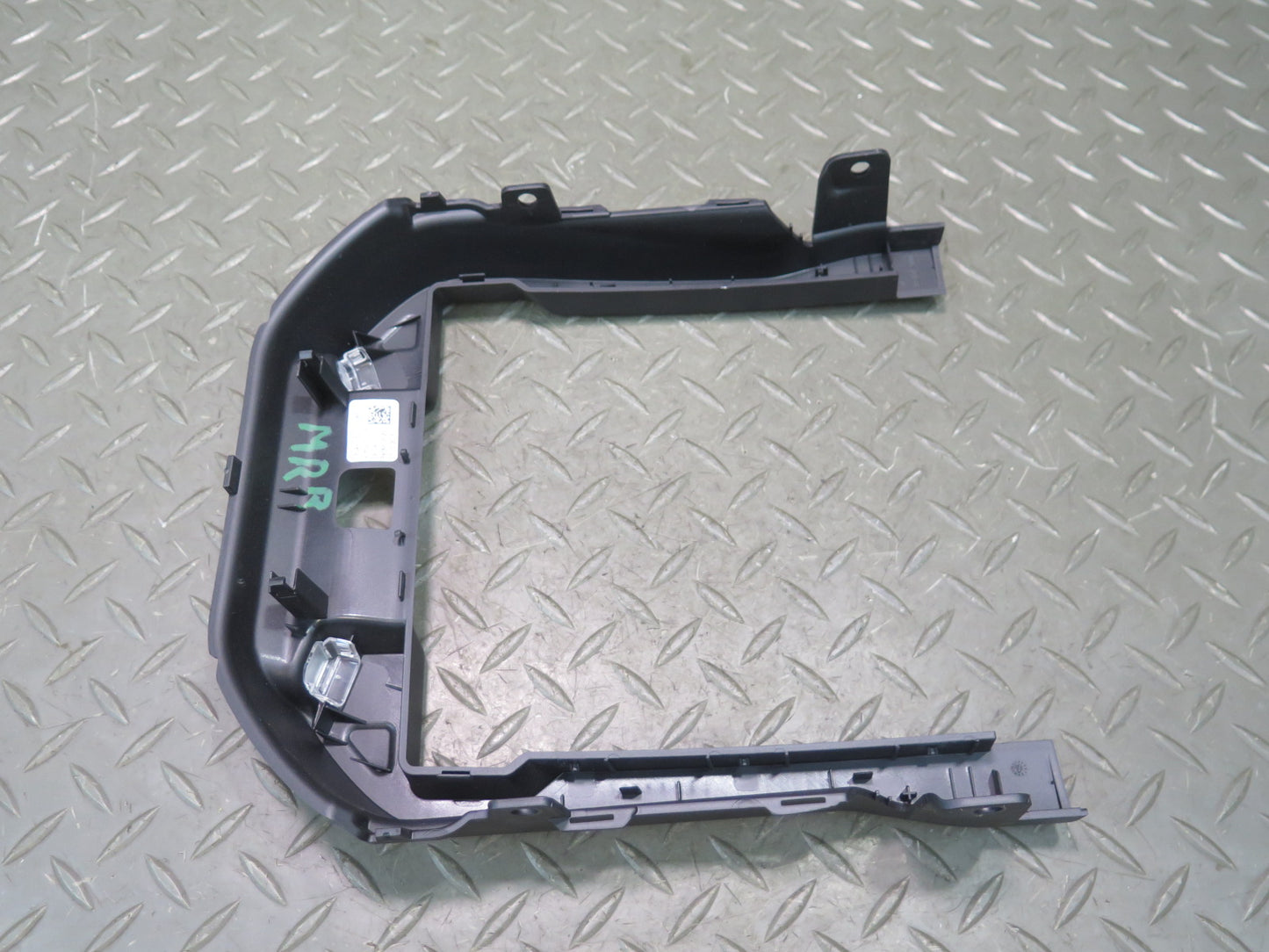 2014-2022 Range Rover Sport L494 Center Console Armrest Lid Frame Trim Bracket