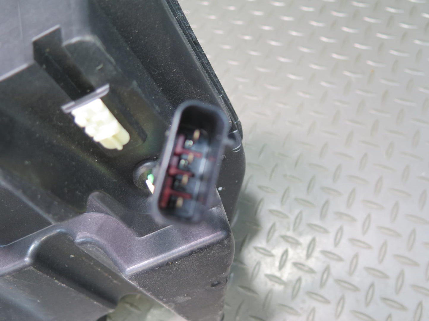 2014-2022 Range Rover Sport L494 Rear Subwoofer Speaker Box CPLA-18808-CA