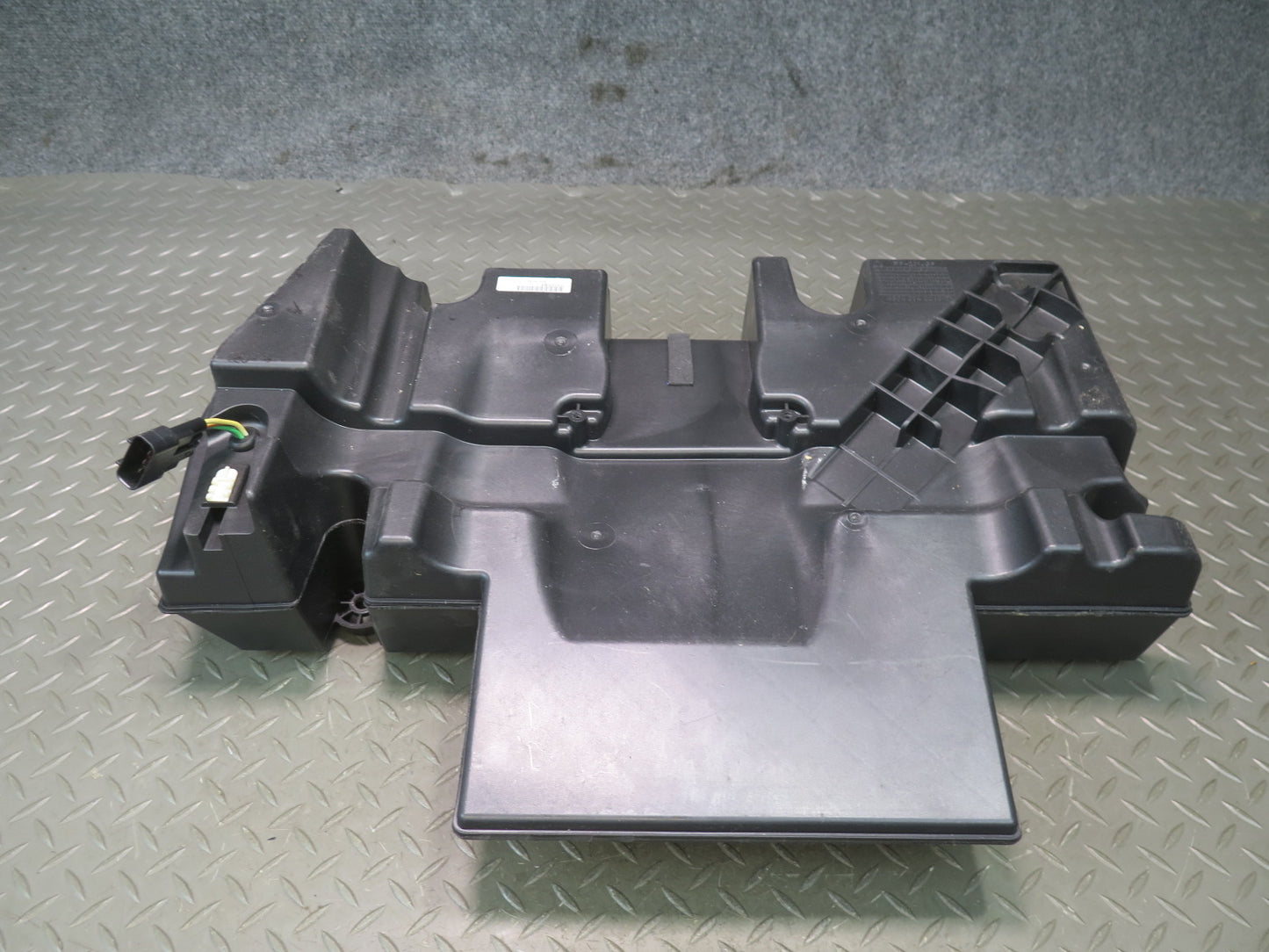 2014-2022 Range Rover Sport L494 Rear Subwoofer Speaker Box CPLA-18808-CA