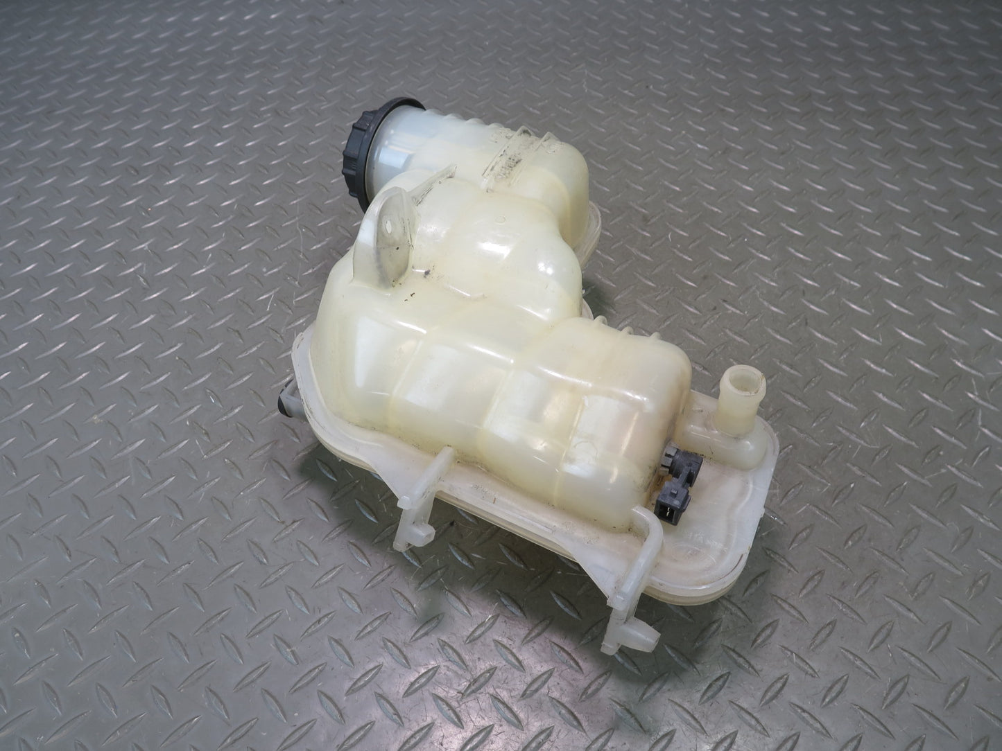 14-17 Range Rover Sport L494 Engine Radiator Expansion Overflow Reservoir Tank