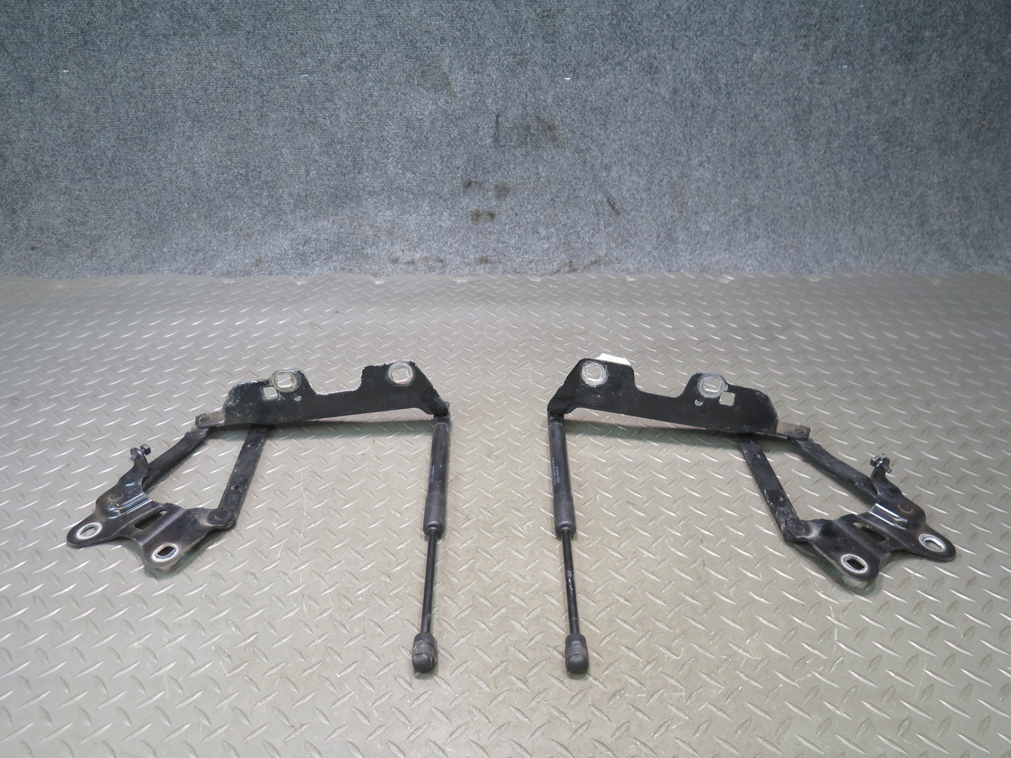 2014-2017 Range Rover Sport L494 Front Hood Hinge Shock Support Set