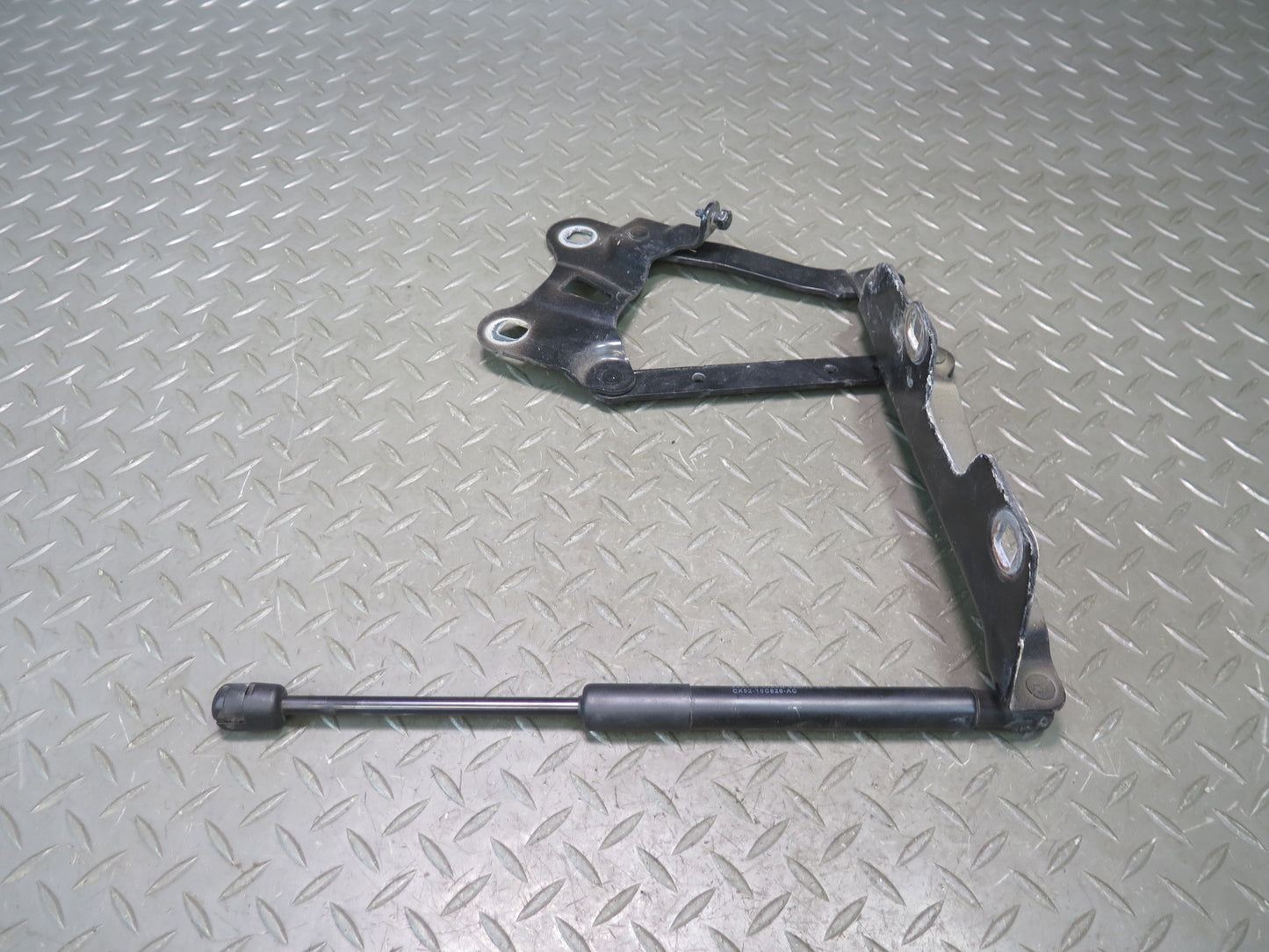 2014-2017 Range Rover Sport L494 Front Hood Hinge Shock Support Set