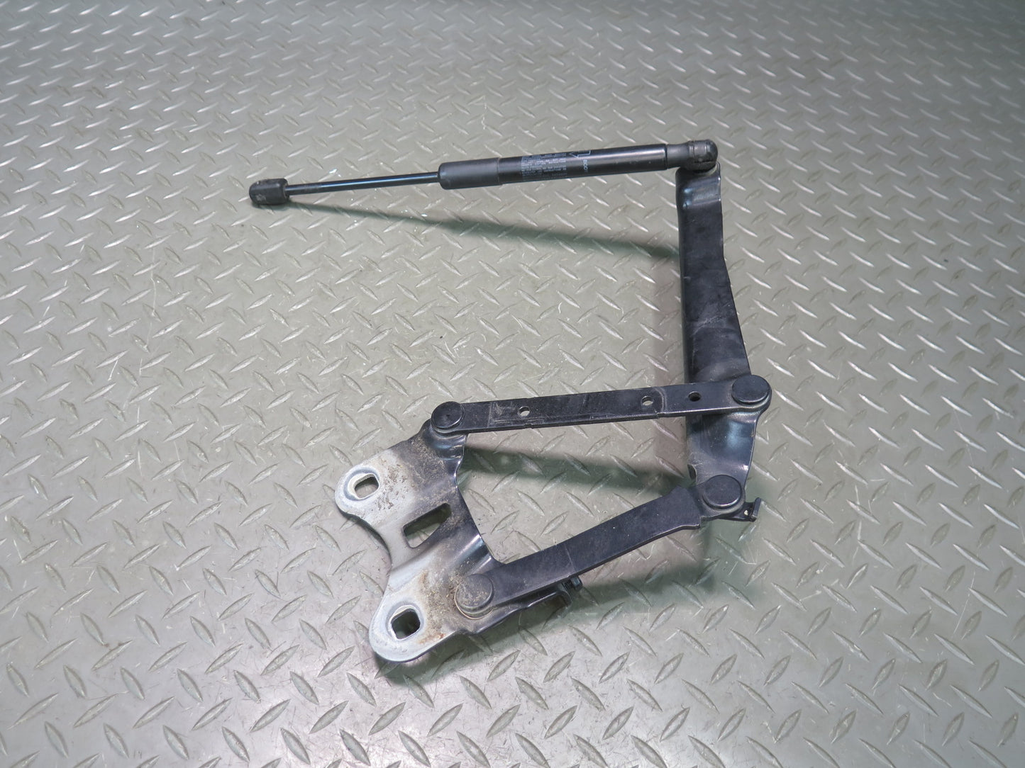 2014-2017 Range Rover Sport L494 Front Hood Hinge Shock Support Set