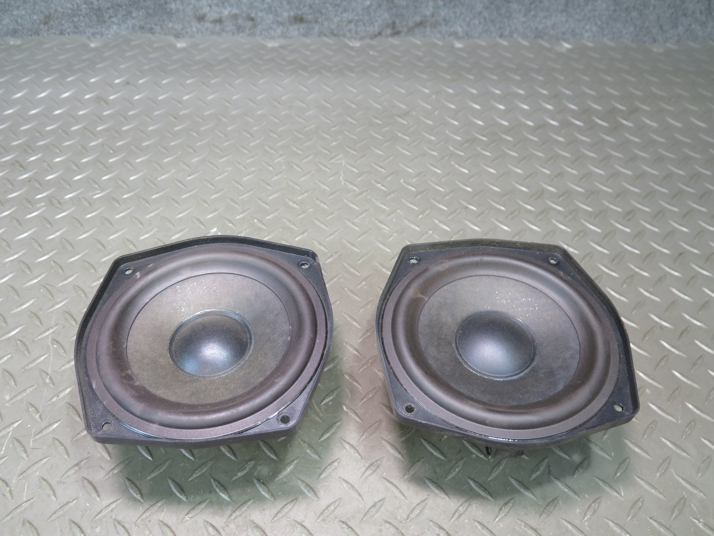03-06 BMW E85 E86 Z4 Left & Right Door Woofer Audio Speaker Set 6915840 OEM