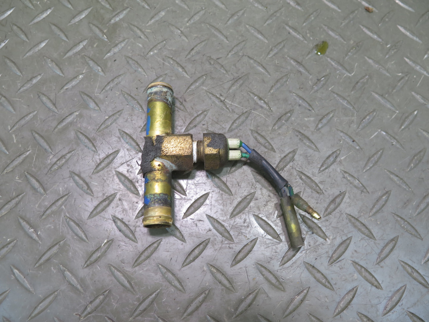 82-83 Datsun 280ZX S130 Turbo Thermostat w Pressure Regulator & Outlet Set OEM