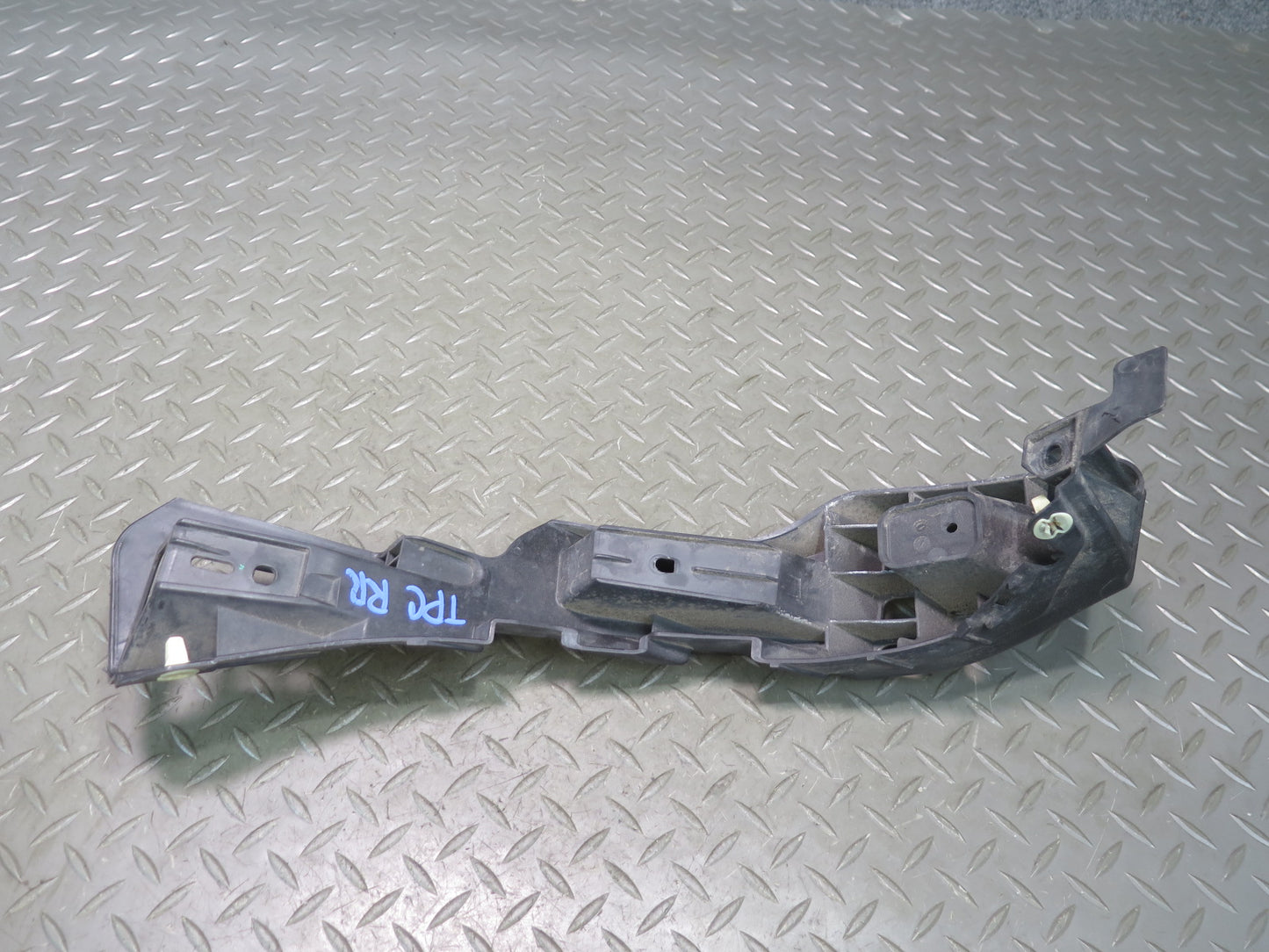 11-14 Porsche Cayenne 958 Rear Bumper Mount Bracket Support Air Duct Set of 9