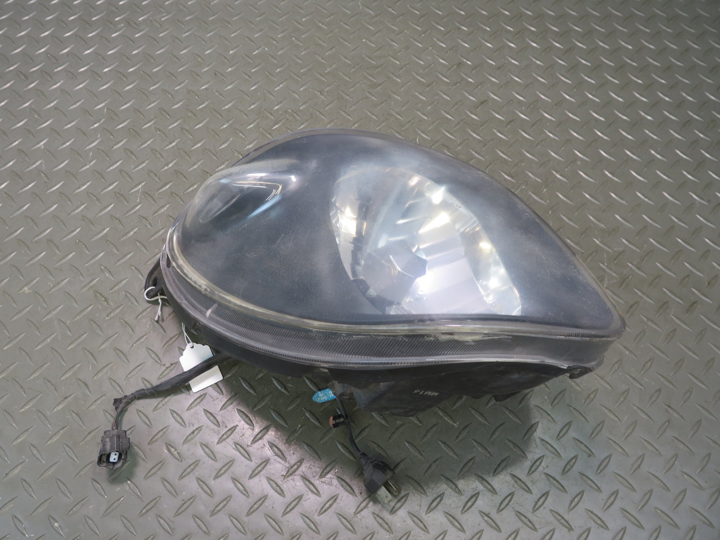 99-01 Isuzu Vehicross Front Left Driver Side Headlight Lamp OEM