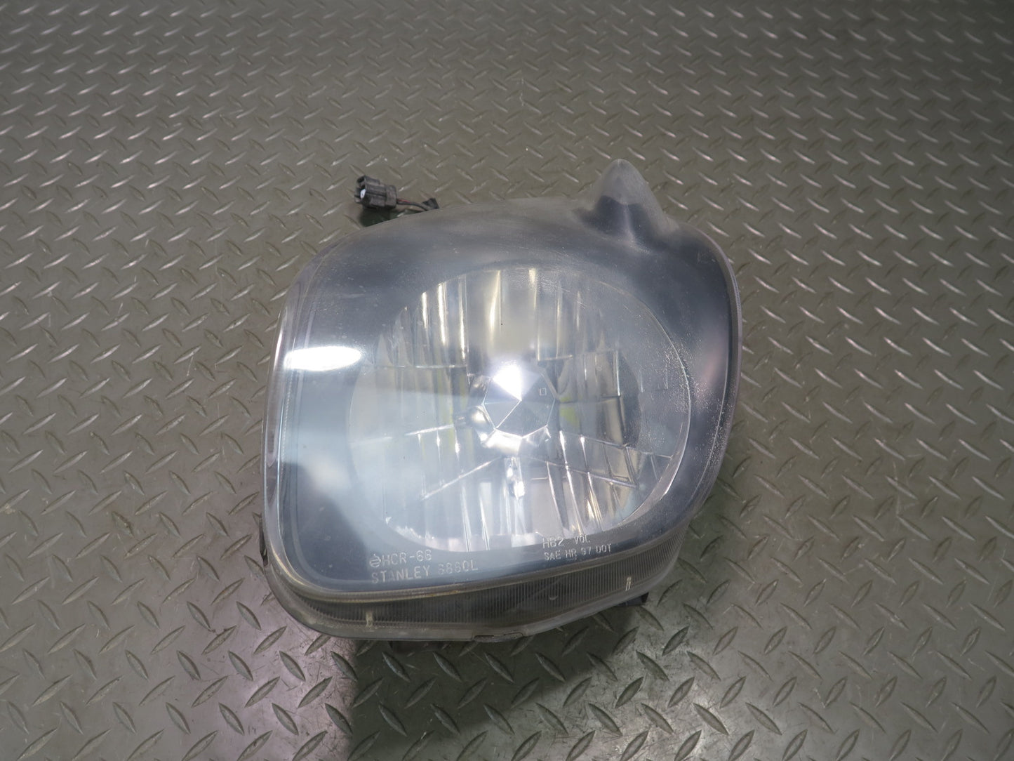 99-01 Isuzu Vehicross Front Left Driver Side Headlight Lamp OEM