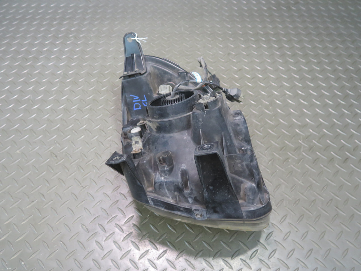 99-01 Isuzu Vehicross Front Left Driver Side Headlight Lamp OEM