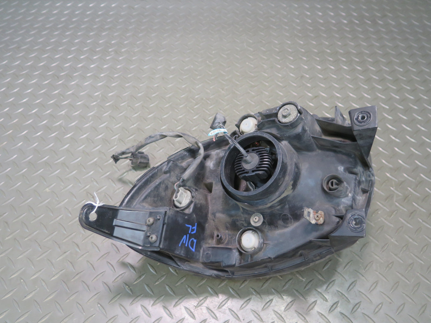 99-01 Isuzu Vehicross Front Left Driver Side Headlight Lamp OEM
