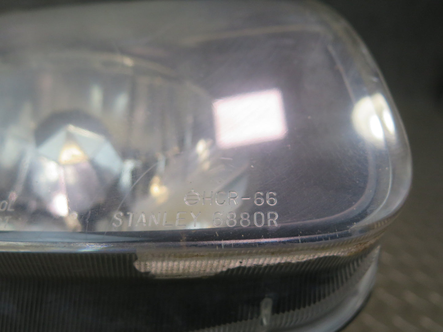 99-01 Isuzu Vehicross Front Right Passenger Side Headlight Lamp OEM