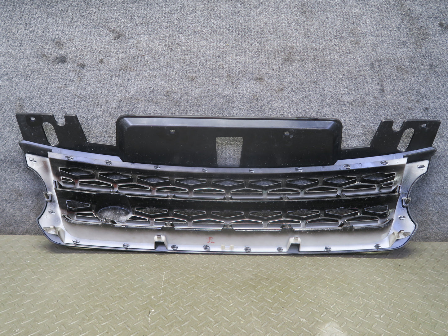 2014-2017 Range Rover Sport L494 Front Radiator Upper Grille Mesh