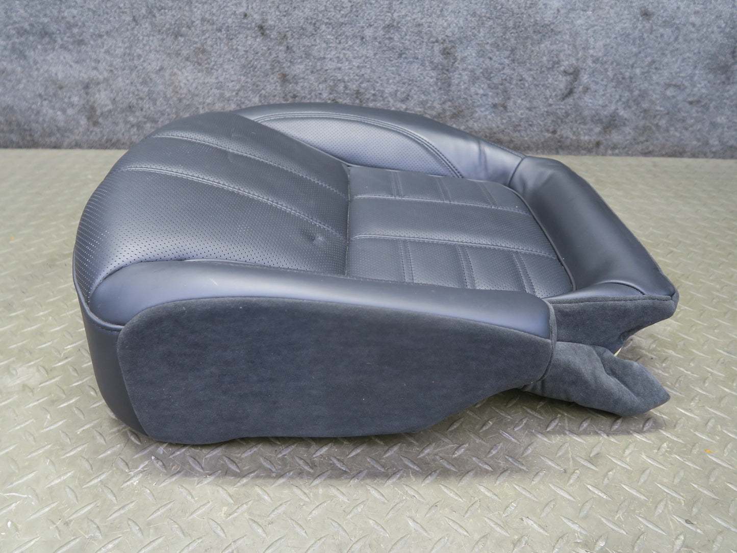 2014-2017 Range Rover Sport L494 Rear Right Seat Lower Leather Cushion