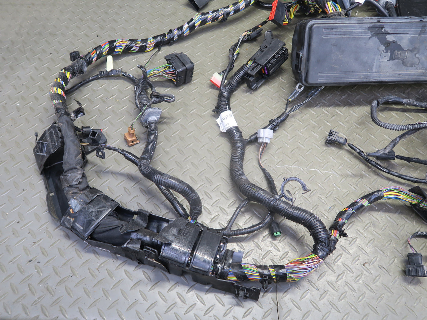 2016 Range Rover Sport L494 3.0L Engine Bay Wire Wiring Harness w Fuse Box