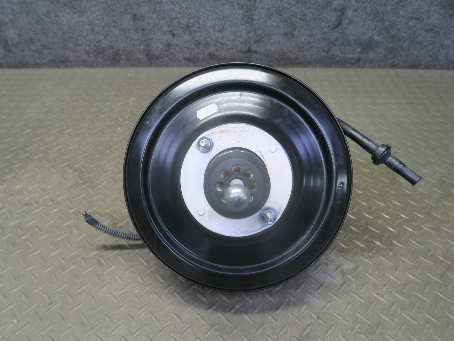 2011-2014 Porsche Cayenne 958 Brake Booster W/ Master Cylinder & Reservoir