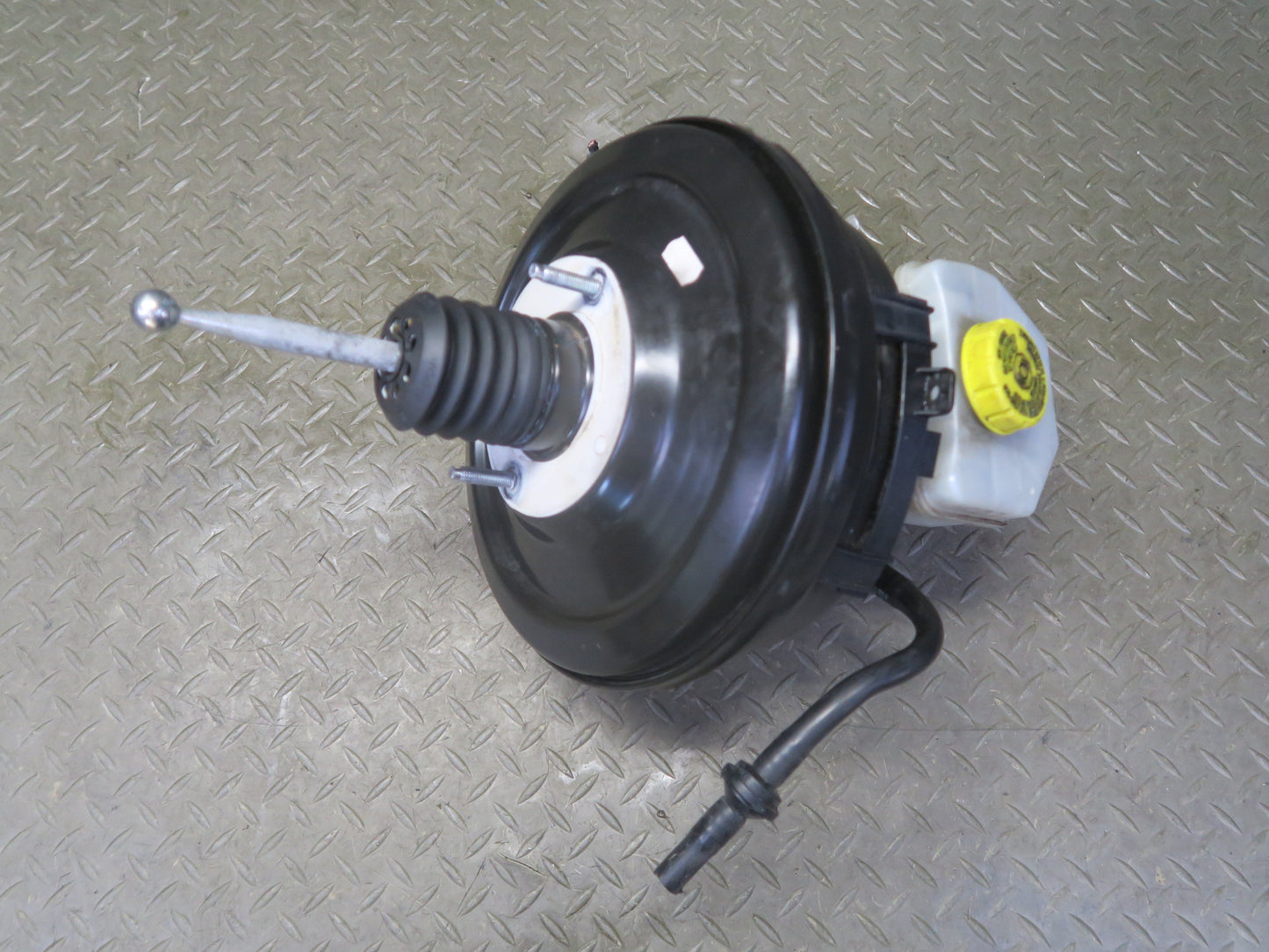 2011-2014 Porsche Cayenne 958 Brake Booster W/ Master Cylinder & Reservoir