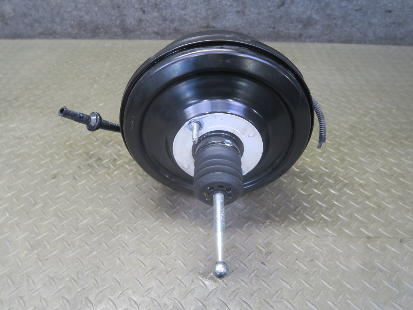 2011-2014 Porsche Cayenne 958 Brake Booster W/ Master Cylinder & Reservoir