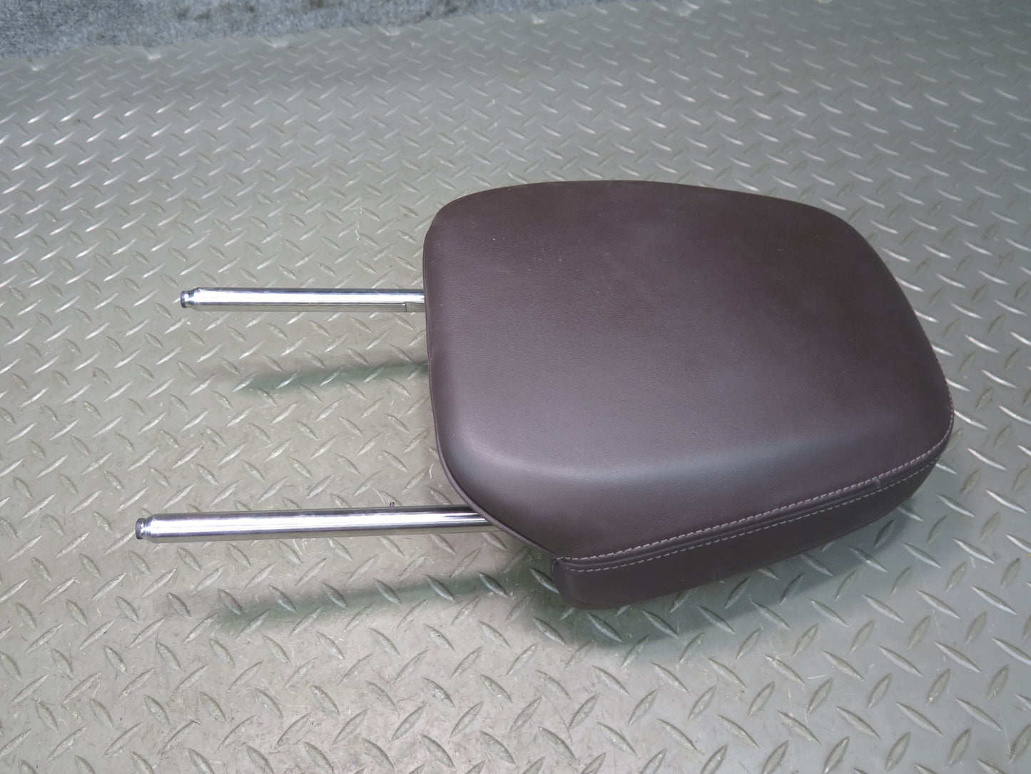 2011-2018 Porsche Cayenne 958 Front Left & Right Side Seat Headrest Set