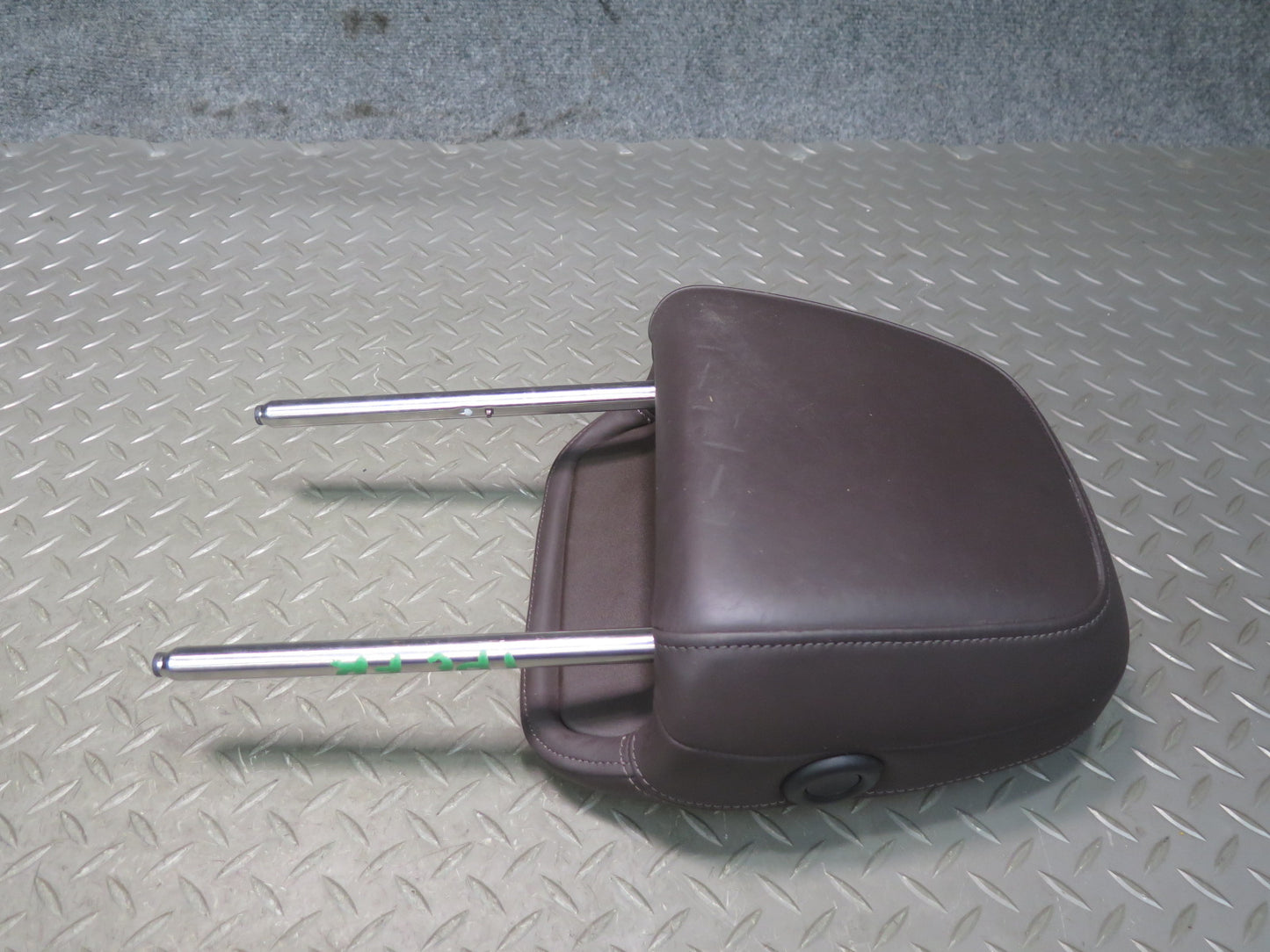 2011-2018 Porsche Cayenne 958 Front Left & Right Side Seat Headrest Set