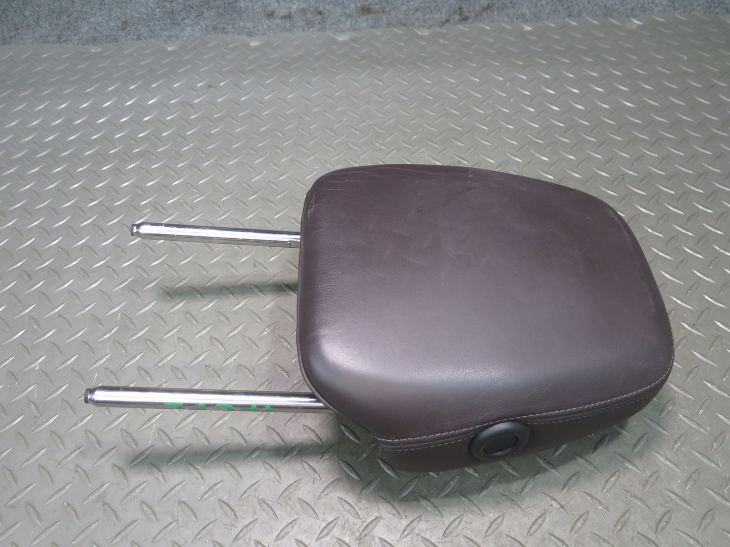 2011-2018 Porsche Cayenne 958 Front Left & Right Side Seat Headrest Set