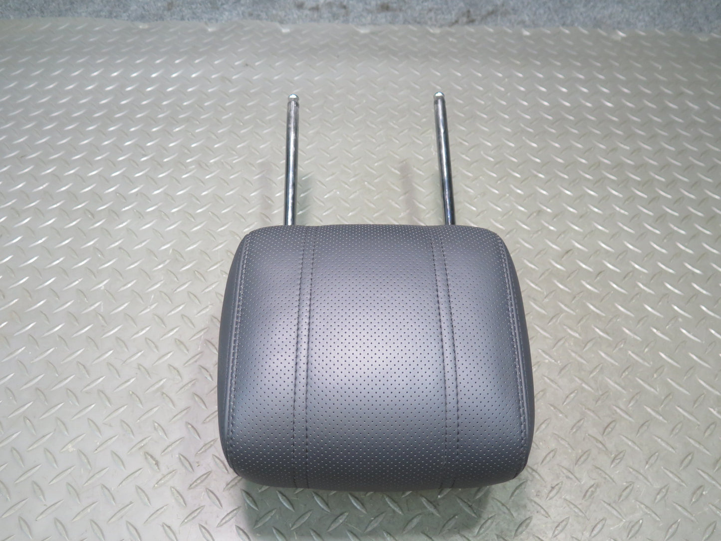 14-17 Range Rover Sport L494 Front Left & Right Seat Leather Headrest Set of 2