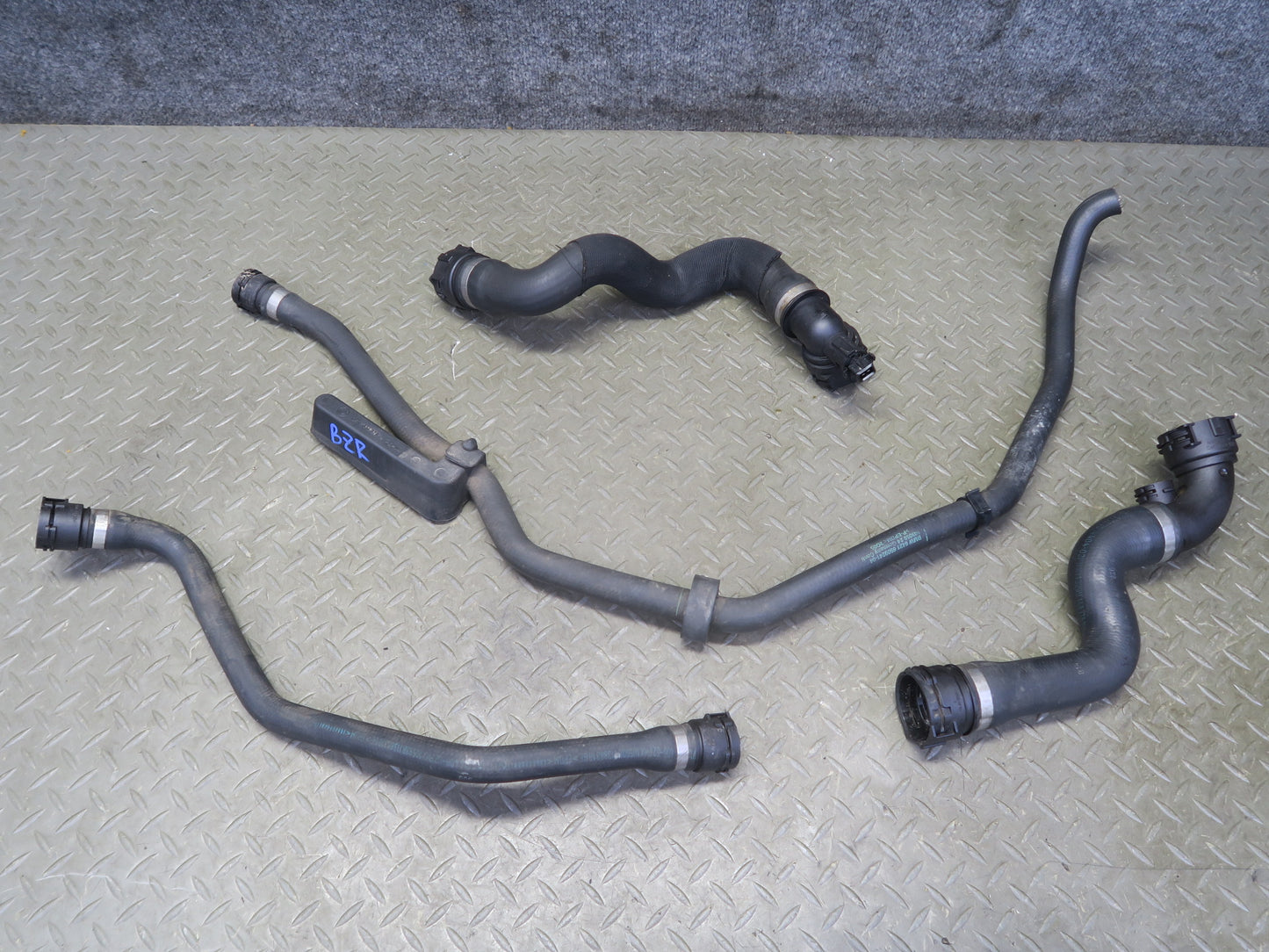 03-05 BMW E85 Z4 M54 3.0L Set of 4 Engine Coolant Water Hose Line OEM