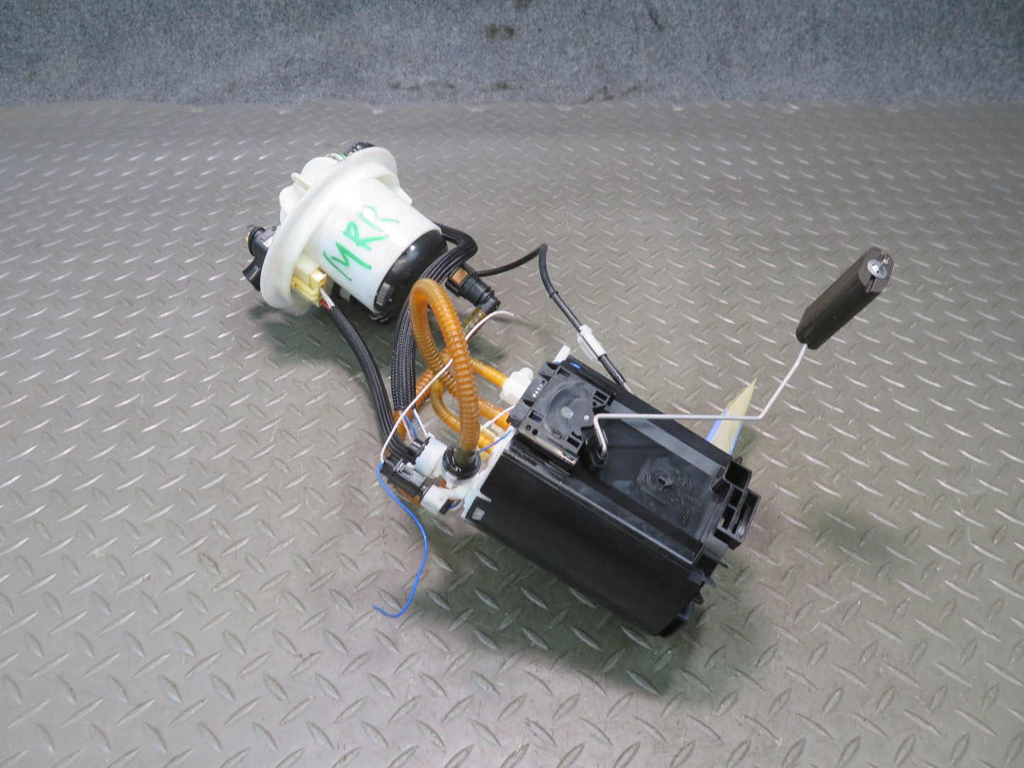 14-17 Range Rover Sport L494 3.0L Fuel Pump Level Sensor Assembly DPLA-9H307-AA