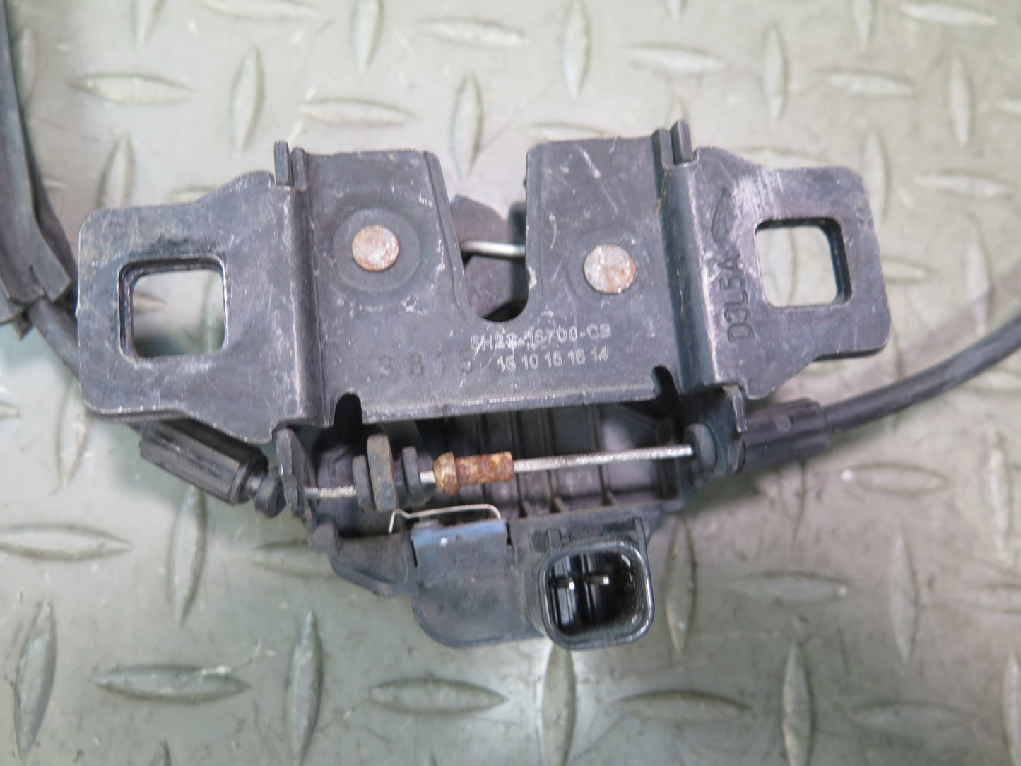 2014-2022 Range Rover Sport L494 Front Hood Lock Latch Cable Assembly