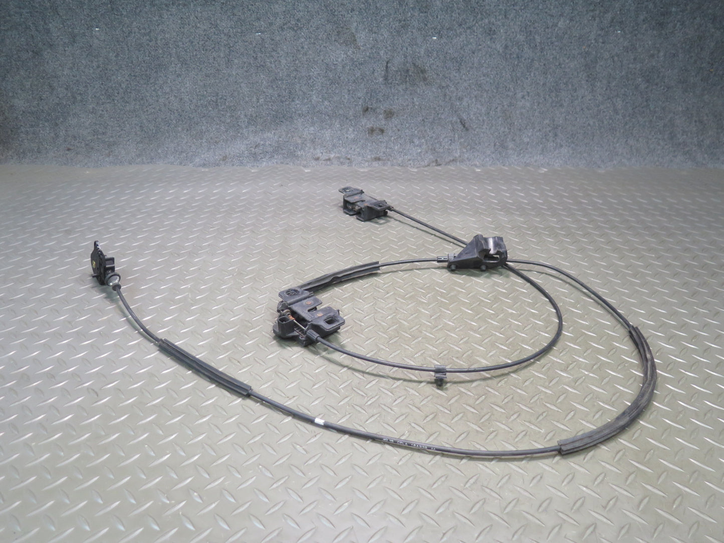 2014-2022 Range Rover Sport L494 Front Hood Lock Latch Cable Assembly
