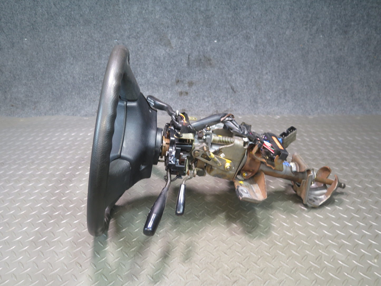 1992 Toyota Land Cruiser FJ80 Steering Column Assembly w Ignition Lock KEY Set