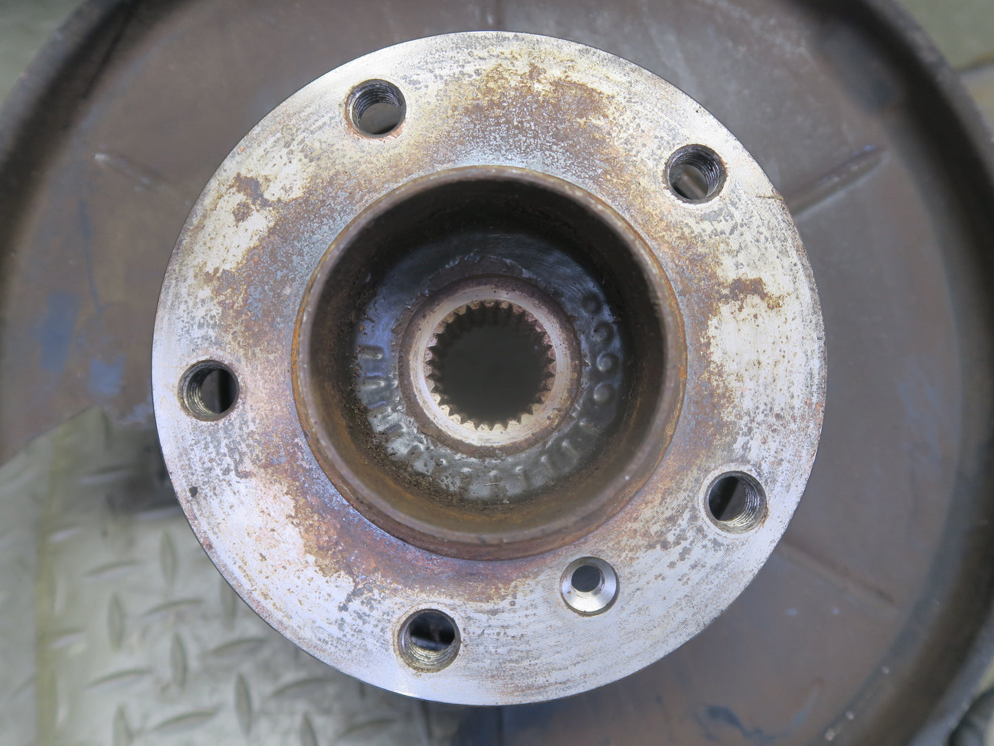 03-08 BMW E85 Z4 RWD Rear Left Spindle Knuckle Trailing Arm Hub Bearing 110K OEM