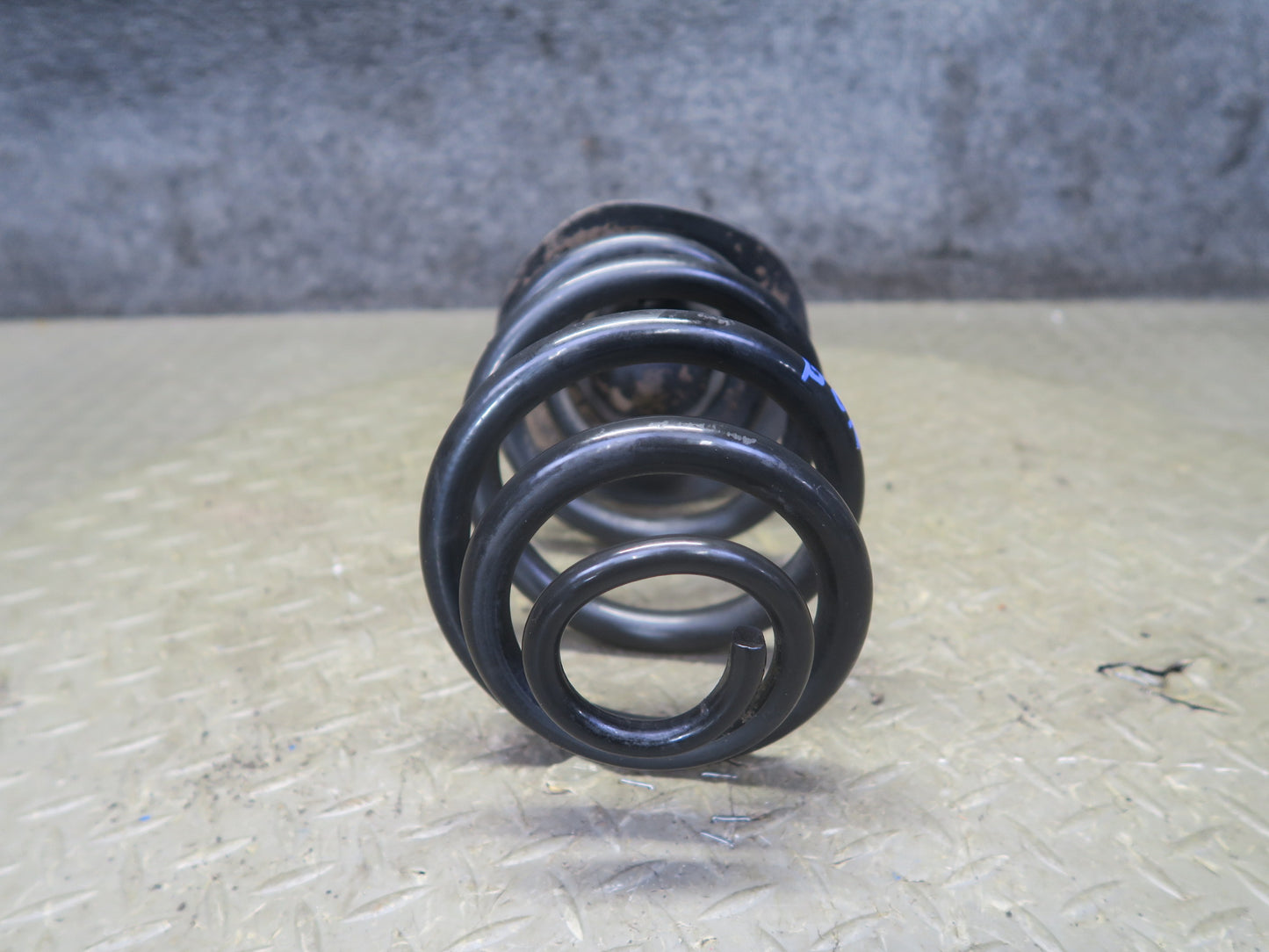 03-08 BMW E85 Z4 Set of 2 Rear Left & Right Suspension Coil Spring 110K OEM