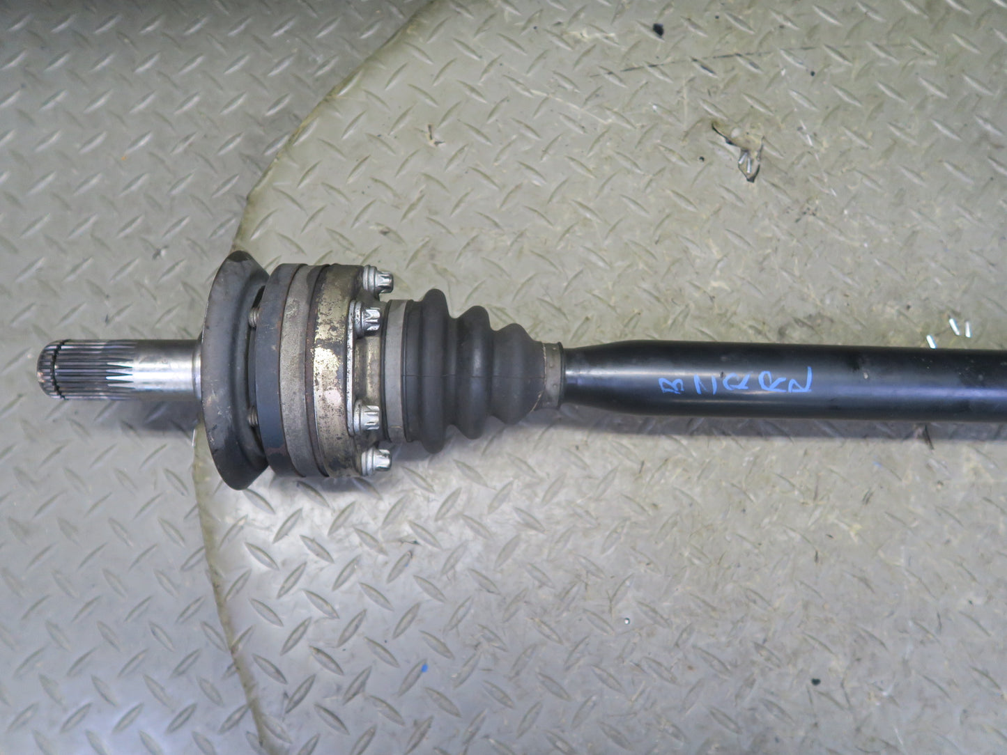 03-05 BMW E85 Z4 M54 3.0L M/T Rear Right Suspension Axle Shaft 110K Miles OEM
