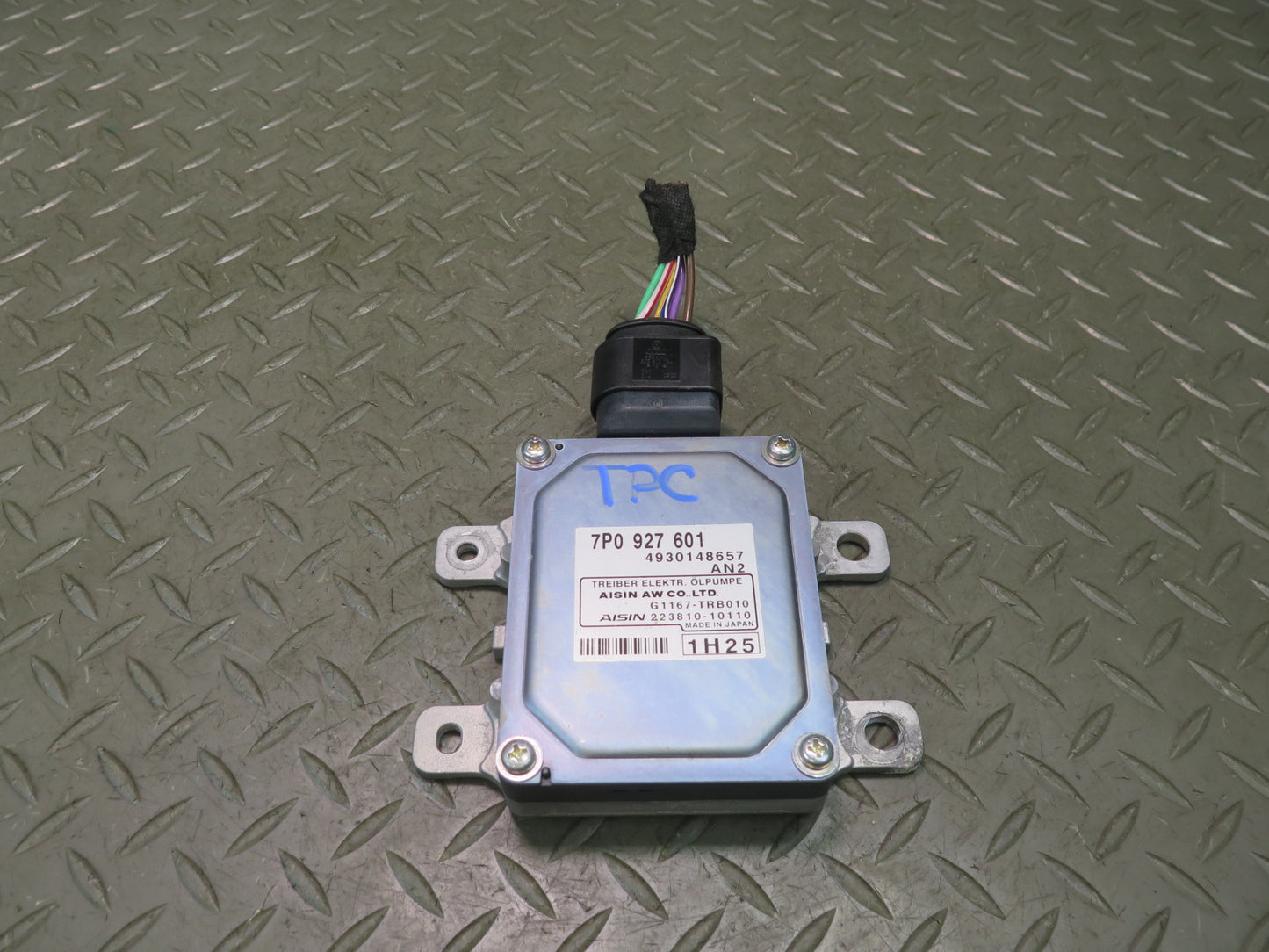 2011-2018 Porsche Cayenne 958 Hydraulic Oil Pump Control Module 7P0927601