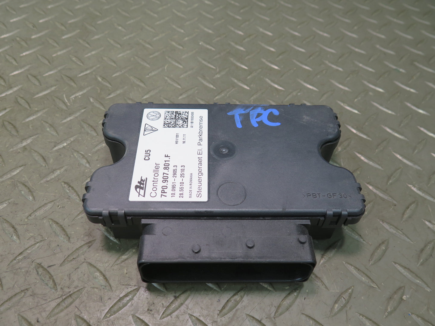 2011-2018 Porsche Cayenne 958 Electric Parking Brake Computer Control Module