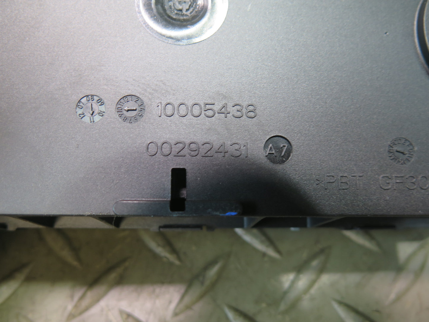 2011-2018 Porsche Cayenne 958 Electric Parking Brake Computer Control Module