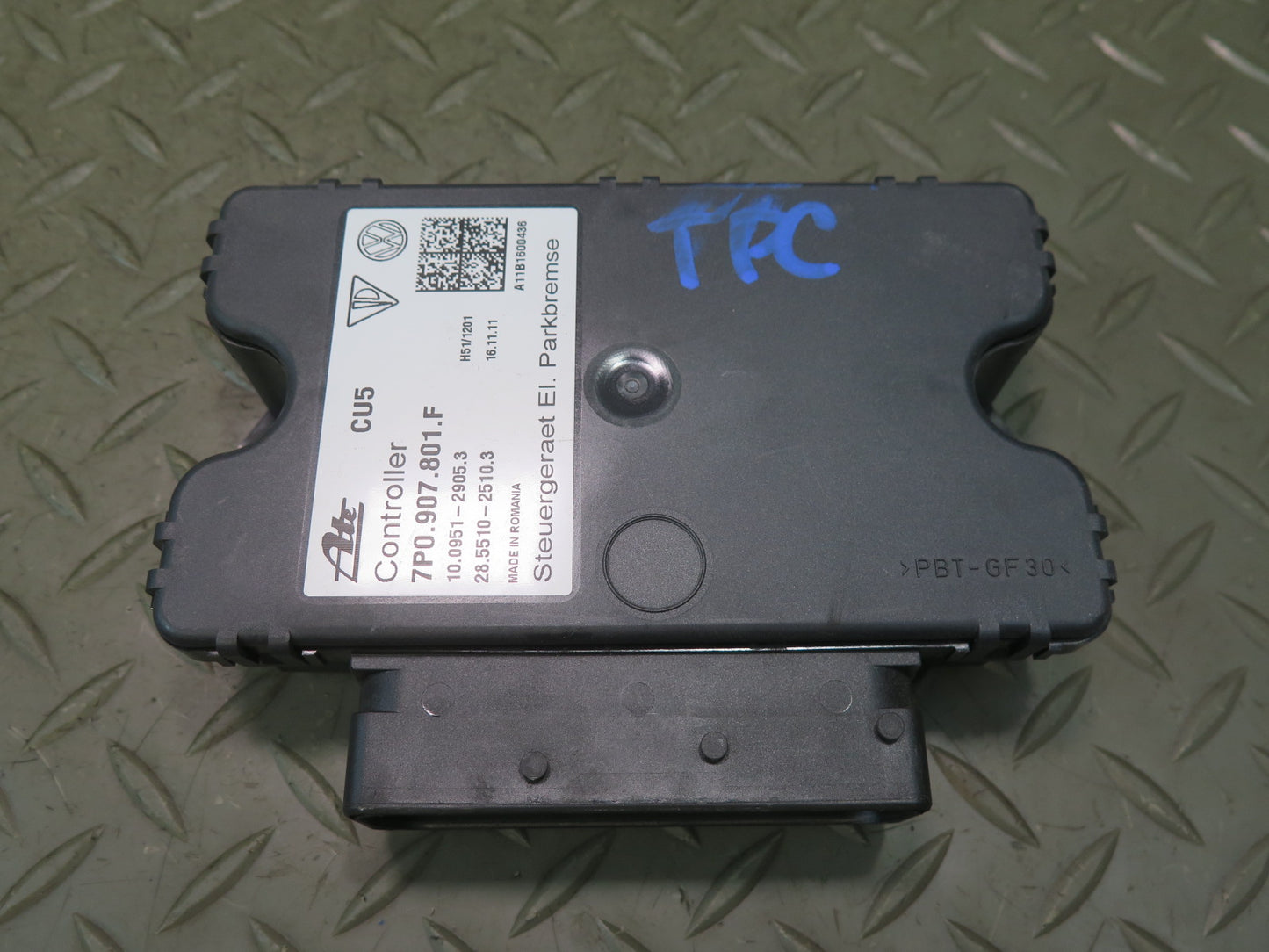 2011-2018 Porsche Cayenne 958 Electric Parking Brake Computer Control Module