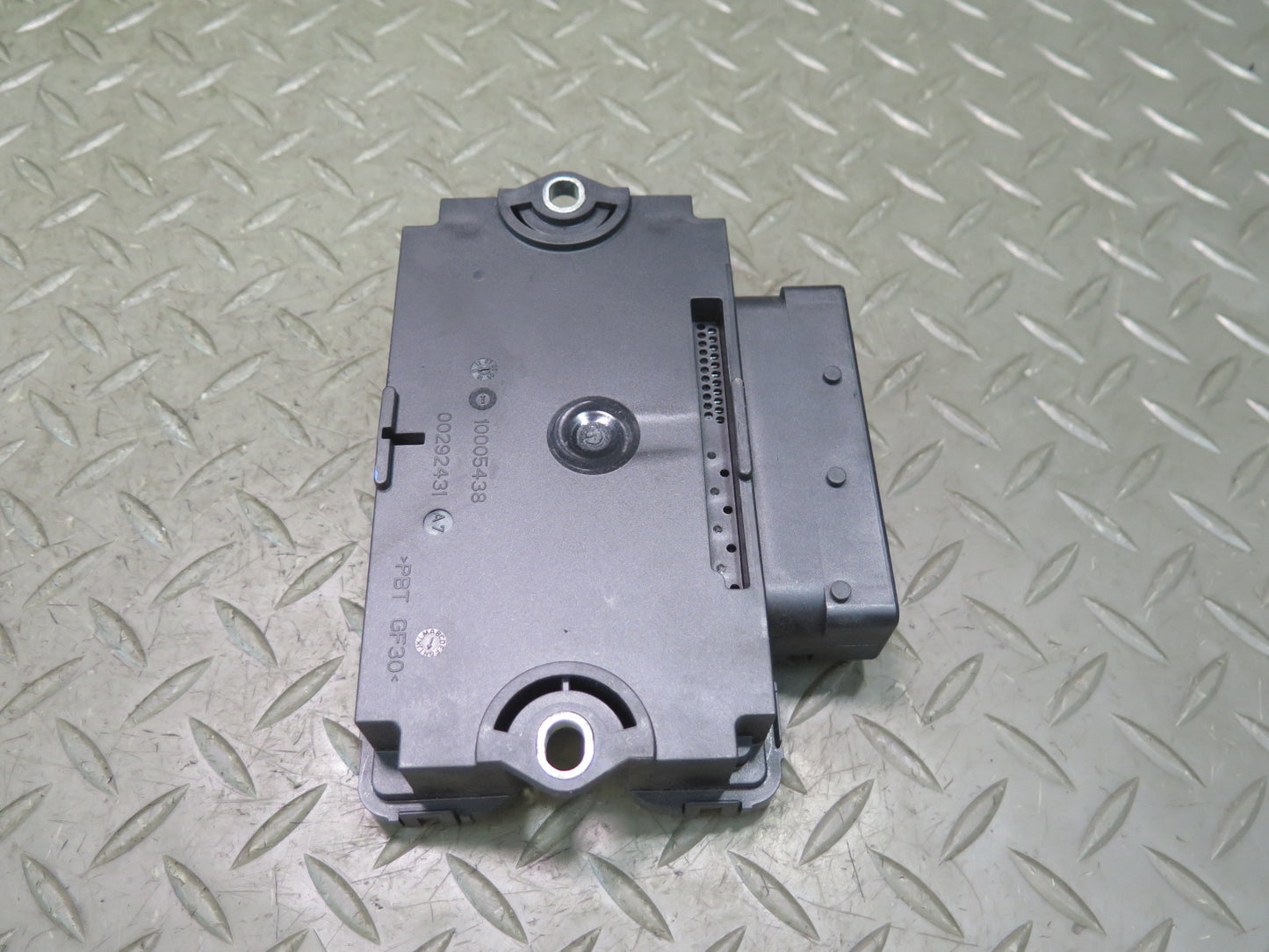 2011-2018 Porsche Cayenne 958 Electric Parking Brake Computer Control Module