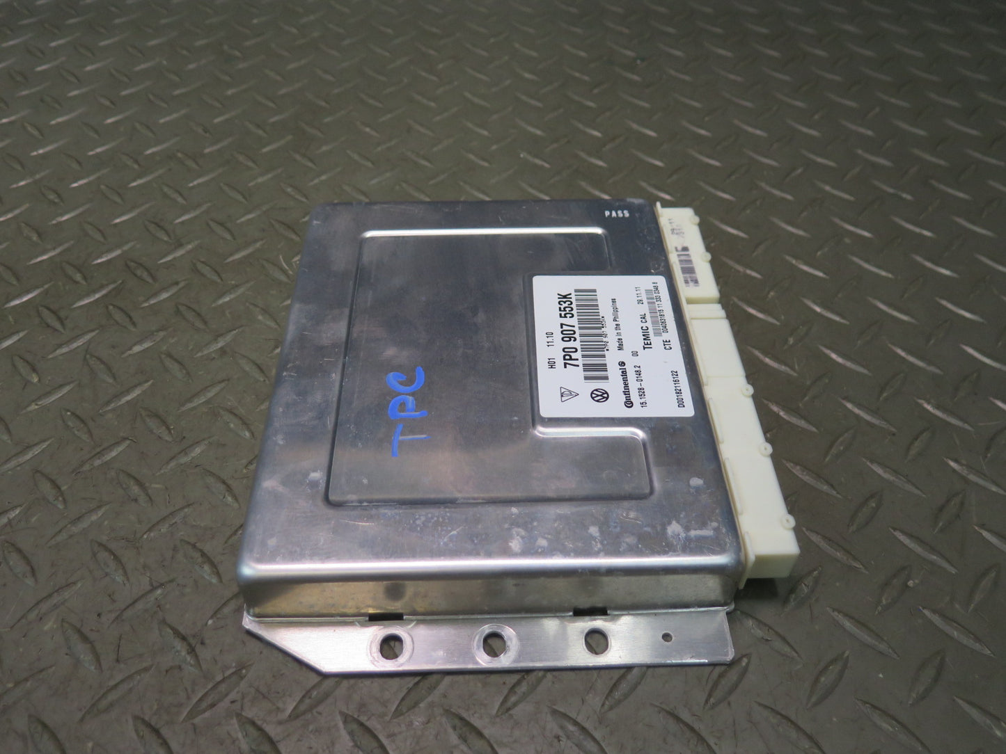 2011-2014 Porsche Cayenne 958 Air Suspension Control Module Unit 7P0907553K