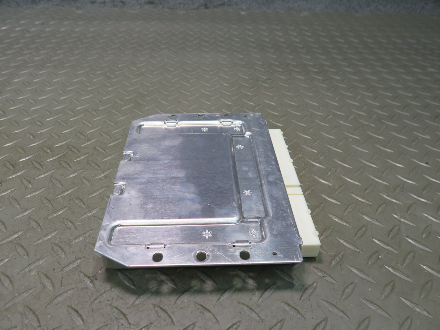 2011-2014 Porsche Cayenne 958 Air Suspension Control Module Unit 7P0907553K