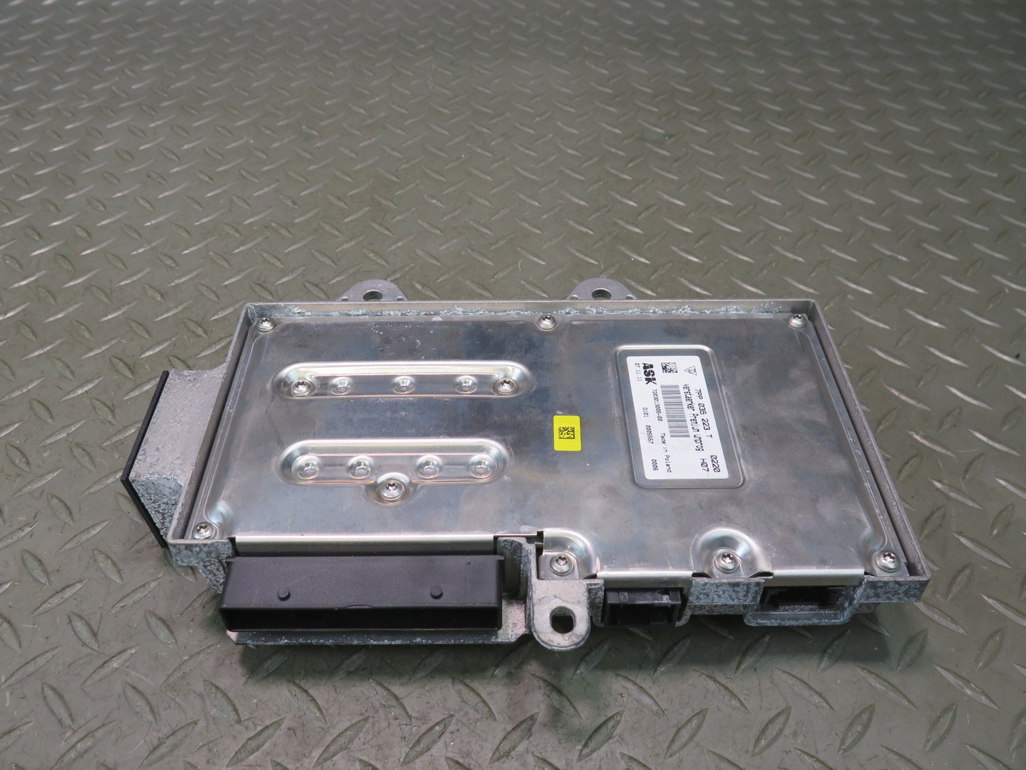 2012 Porsche Cayenne 958 Burmester Audio System Amplifier AMP 7PP035223T