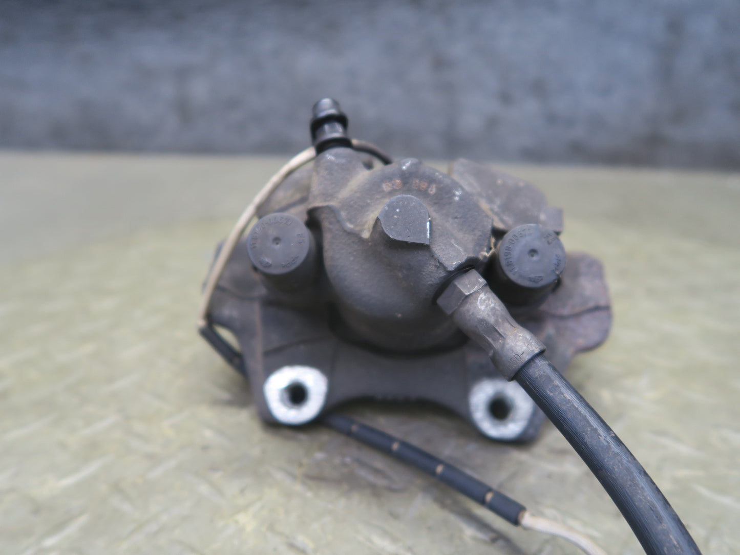 03-08 BMW E86 E85 Z4 3.0L RWD Set of 2 Rear Left & Right Brake Caliper OEM