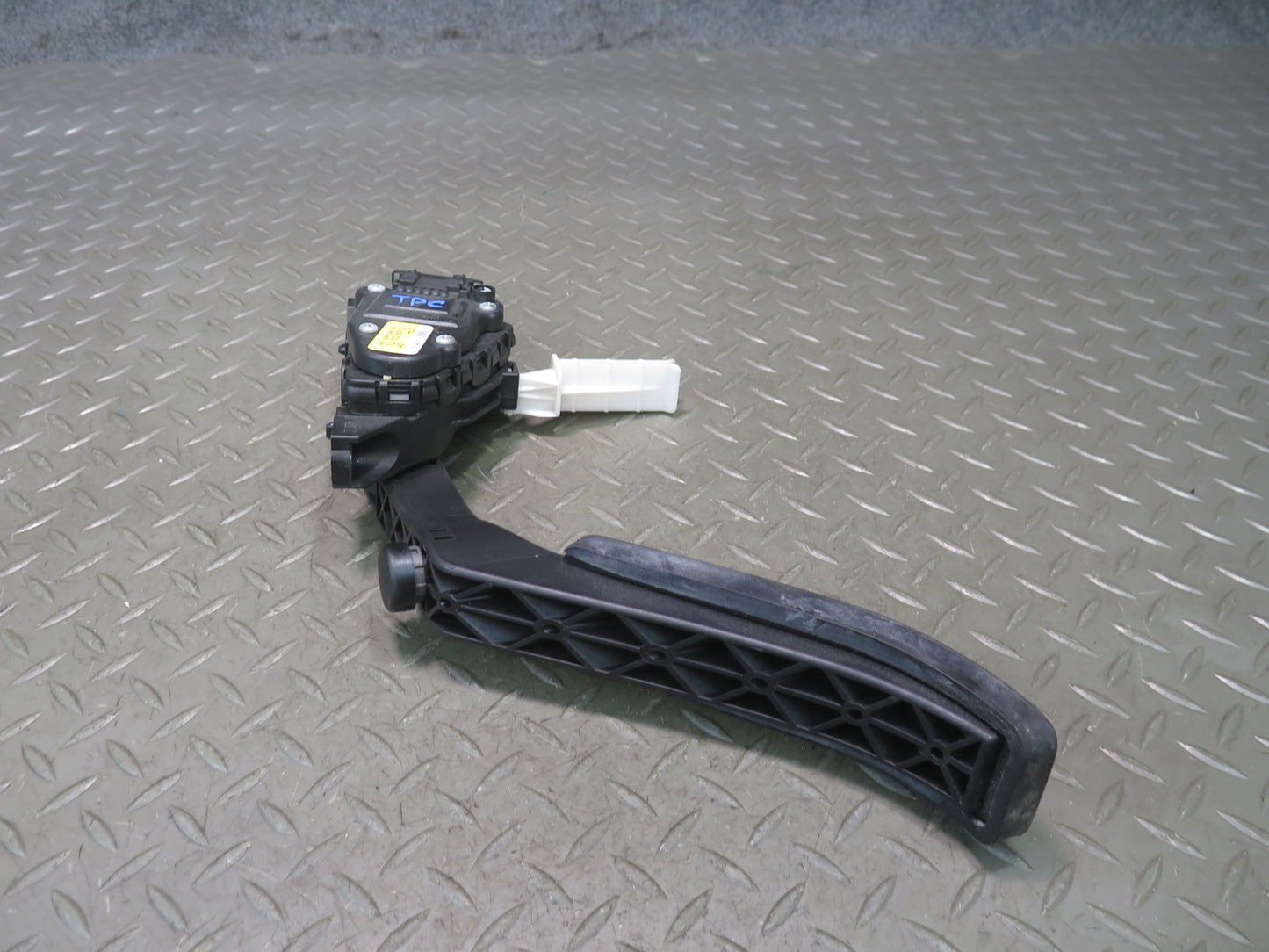 2011-2018 Porsche Cayenne 958 Gas Acceleration Pedal Sensor 7L0723507D