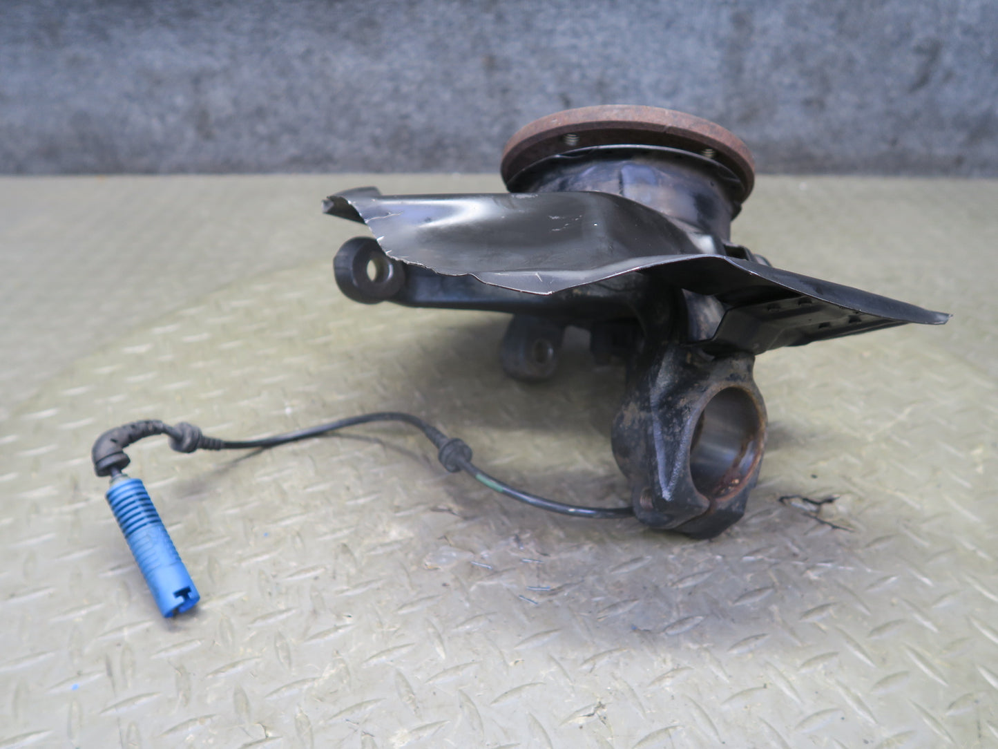 03-08 BMW E85 Z4 RWD Front Right Spindle Knuckle Wheel Hub Bearing 110K OEM