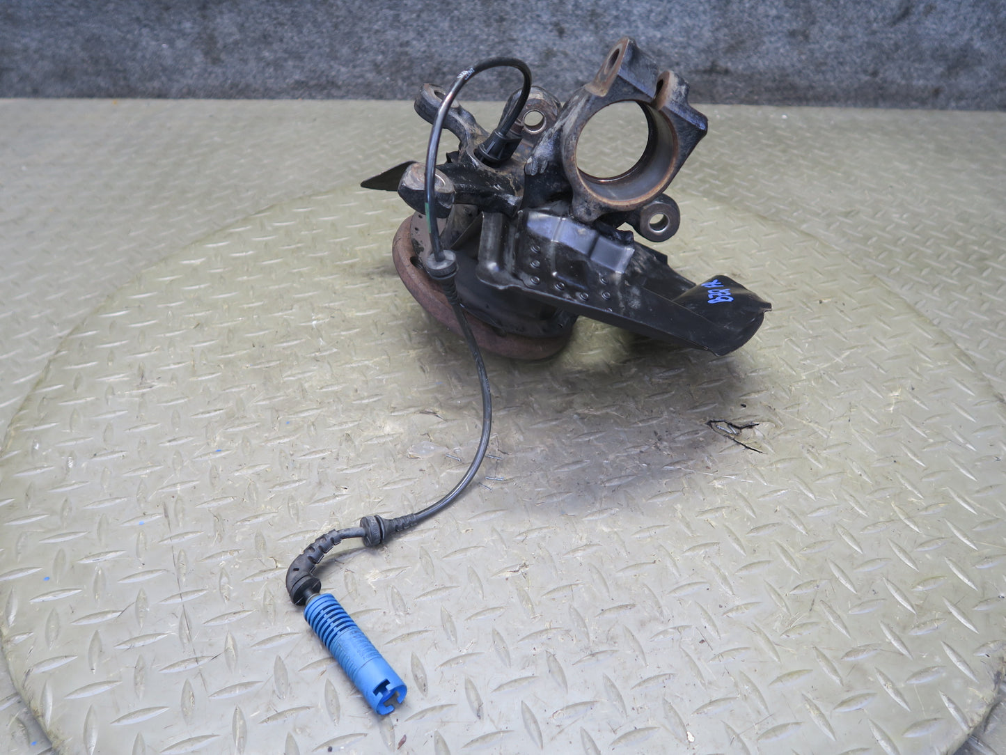 03-08 BMW E85 Z4 RWD Front Right Spindle Knuckle Wheel Hub Bearing 110K OEM