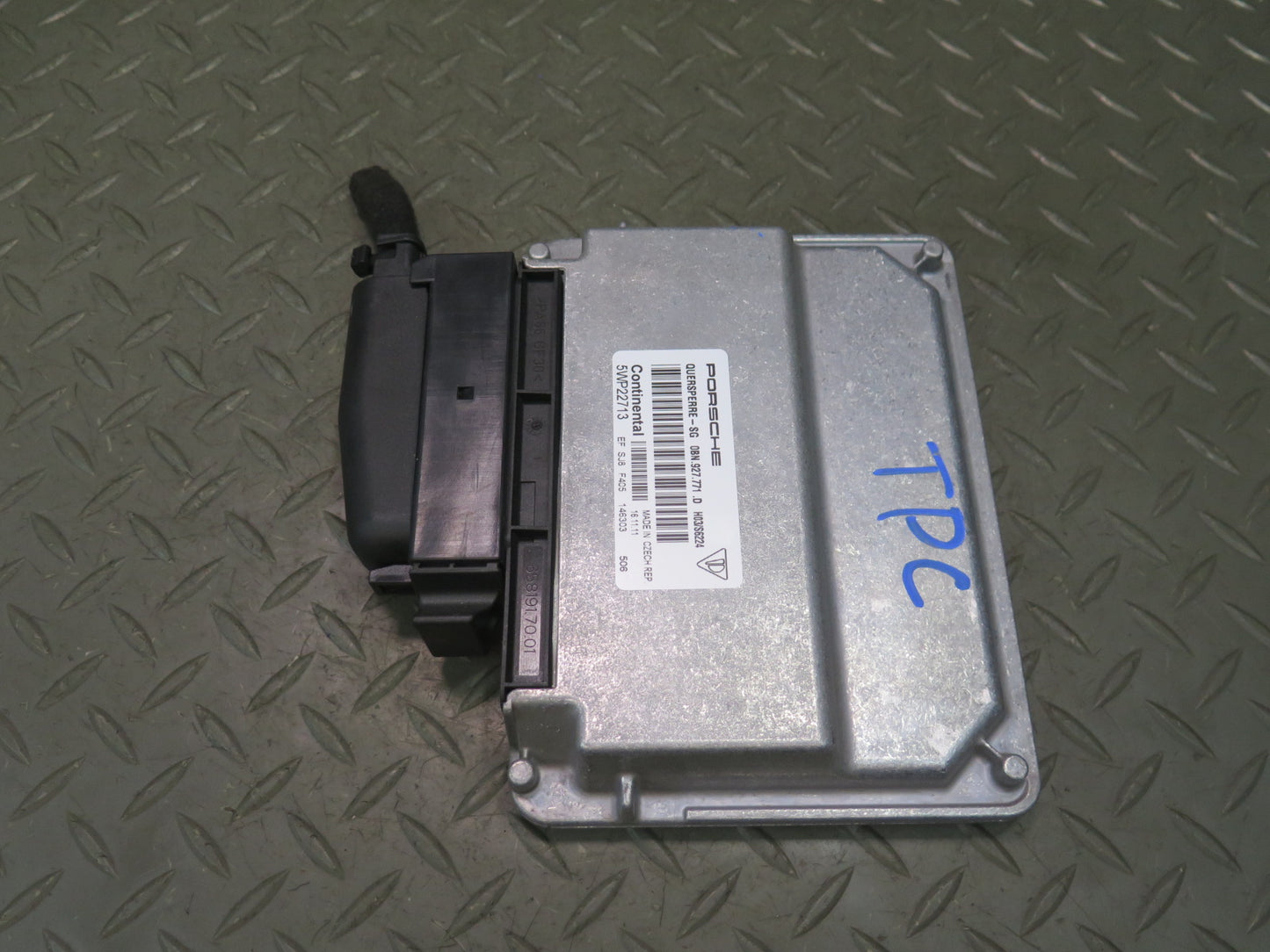 11-14 Porsche Cayenne 958 4.8L Turbo Differential Lock Control Module 0BN927771D