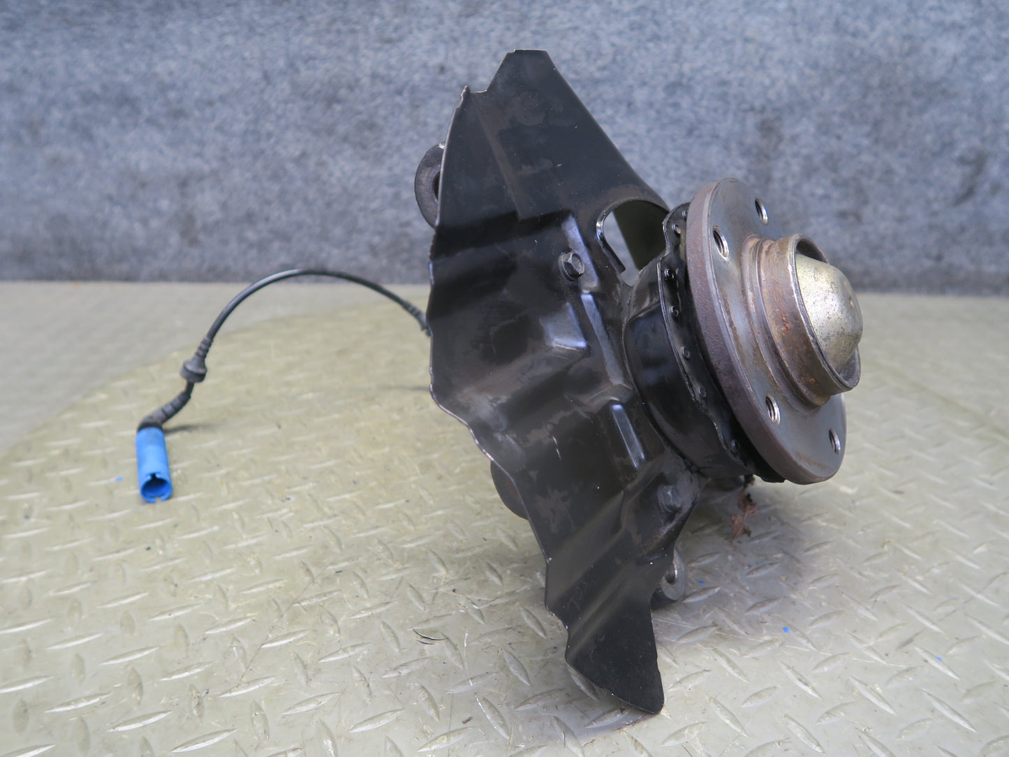 03-08 BMW E85 Z4 RWD Front Left Spindle Knuckle Wheel Hub Bearing 110K Miles OEM