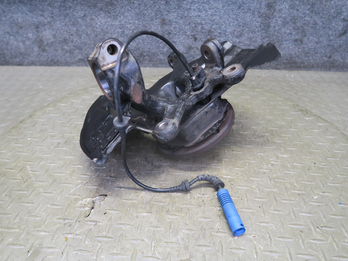 03-08 BMW E85 Z4 RWD Front Left Spindle Knuckle Wheel Hub Bearing 110K Miles OEM